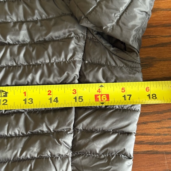 Patagonia Coastal Valley Down Collarless Goose Down Jacket Black Women SMALL - Picture 10 of 12